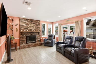 Located in the heart of Syosset this remarkable home has an - photo 26