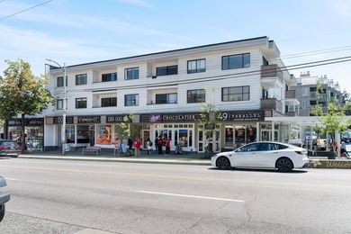 Welcome to Sunset West, a beautifully updated corner residence - photo 28