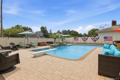 Located in the heart of Syosset this remarkable home has an - photo 28