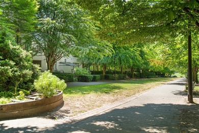 Welcome to Sunset West, a beautifully updated corner residence - photo 33