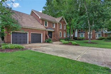 Welcome home to this classic brick home tucked in a cul-de-sac - photo 4