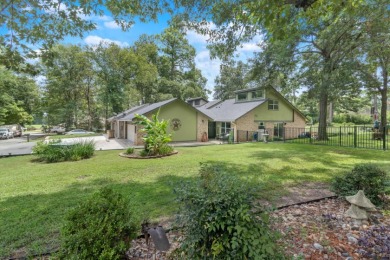 Townhome with sweeping golf course view - Lake Townhome/Townhouse For Sale in Holly Lake Ranch, Texas