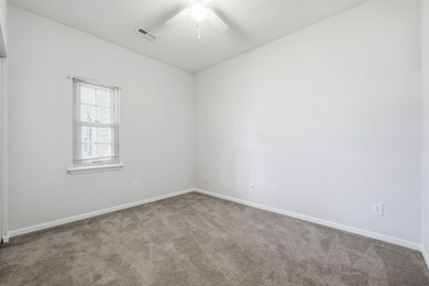 Two-bedroom, two-bathroom second-floor condo with a pool-view - photo 18