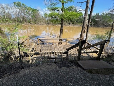 This camp house is a beautiful retreat nestled along the serene - photo 50