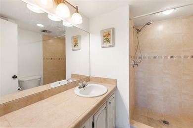 Spacious and bright second-floor, two-bedroom, two-bath condo in - photo 11