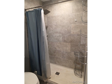 Seller Motivated!!! This adorable home within walking distance - photo 12