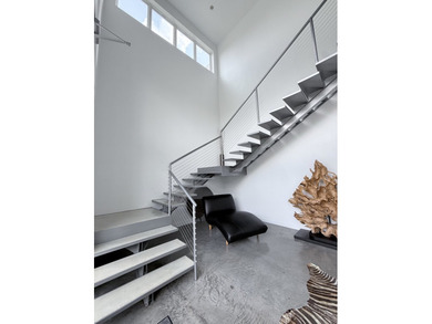 Experience luxury living in this stunning contemporary home - photo 13