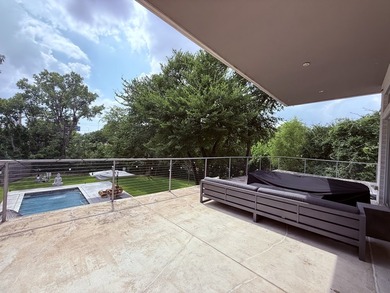 Experience luxury living in this stunning contemporary home - photo 15