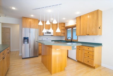 Beautiful LAKE KEGONSA HOME with 50' of frontage, pier, and - photo 21