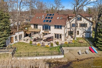 ABSOLUTE PARADISE WITH LAKEFRONT LIVING ON PRIVATE ALL-SPORTS - photo 1