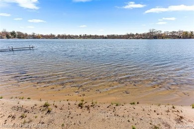 ABSOLUTE PARADISE WITH LAKEFRONT LIVING ON PRIVATE ALL-SPORTS - photo 6