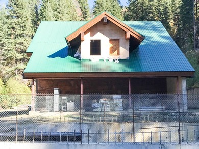 This listing includes a 4-story lodge and a 3-story garage with - photo 6