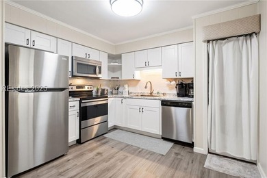 Welcome to 104 Cordillo Parkway, Unit D1 in The Hedges, where - photo 14