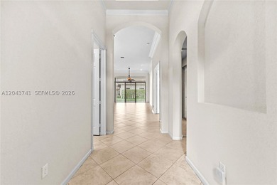 Stunning, spacious (1,919 sf) move-in ready 3/2 with covered - photo 4