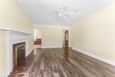 This beautifully maintained brick rancher offers 3 bedrooms/1.5 - photo 7