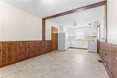 This beautifully maintained brick rancher offers 3 bedrooms/1.5 - photo 10