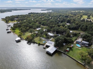 Lake Home For Sale in Thornton, Texas