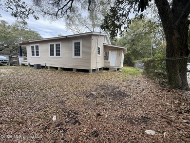 Attention investors! Currently leased until May 2027 at $1300 - photo 3