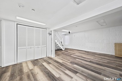 2-bedroom, 1-bath home offering comfortable living in a - photo 12