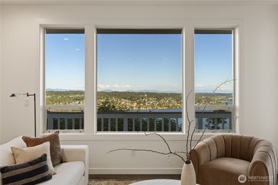 Perched above Lake Washington in one of the Island's most - photo 21