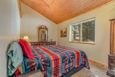 Incredibly beautiful custom home located on the highly manicured - photo 30