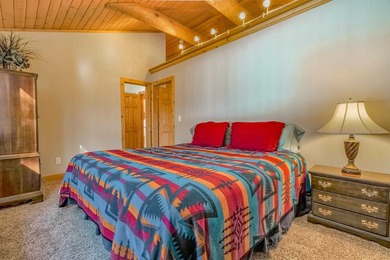 Incredibly beautiful custom home located on the highly manicured - photo 31