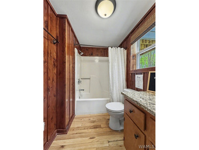 Experience the beauty of Lake Tuscaloosa at this delightful - photo 32