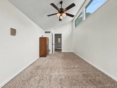 Experience the beauty of Lake Tuscaloosa at this delightful - photo 37