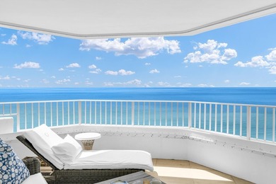 Welcome to this stunning and rarely available waterfront - photo 2