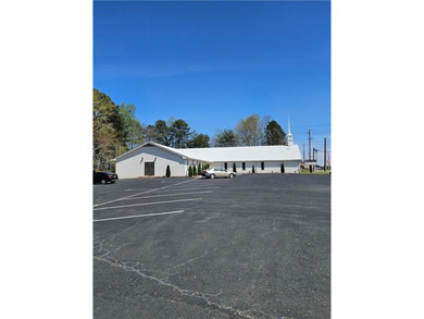 Prime redevelopment opportunity at a signalized, high-traffic - photo 3