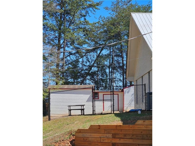 Prime redevelopment opportunity at a signalized, high-traffic - photo 5