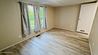 MOTIVATED SELLER! Move-in ready and packed with updates! This - photo 16