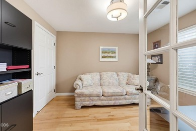 Beautifully updated East Medford home featuring 3 bedrooms and 2 - photo 16