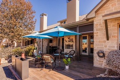 This beautiful German Hill Country style cottage is filled with - photo 23