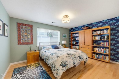 Beautifully updated East Medford home featuring 3 bedrooms and 2 - photo 25