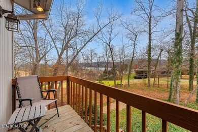 Beautiful Golf Front home, one of a kind has a Grand entry, Park - photo 26
