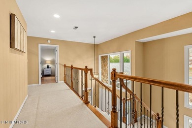 Beautiful Golf Front home, one of a kind has a Grand entry, Park - photo 28
