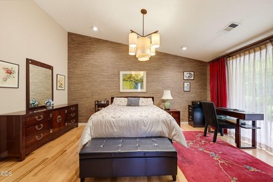 Beautifully updated East Medford home featuring 3 bedrooms and 2 - photo 29