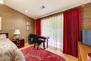 Beautifully updated East Medford home featuring 3 bedrooms and 2 - photo 30