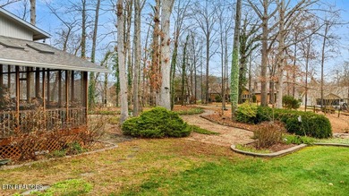 Beautiful Golf Front home, one of a kind has a Grand entry, Park - photo 31