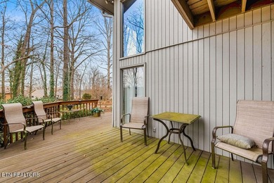 Beautiful Golf Front home, one of a kind has a Grand entry, Park - photo 34