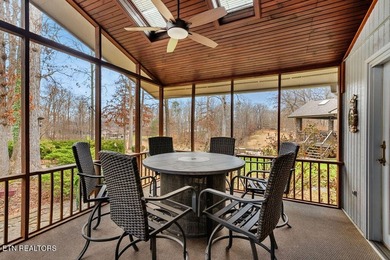 Beautiful Golf Front home, one of a kind has a Grand entry, Park - photo 39