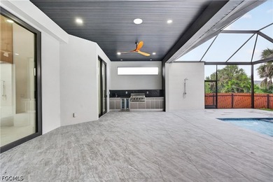 WELCOME TO A NEW STANDARD OF LUXURY LIVING. Designed for those - photo 42