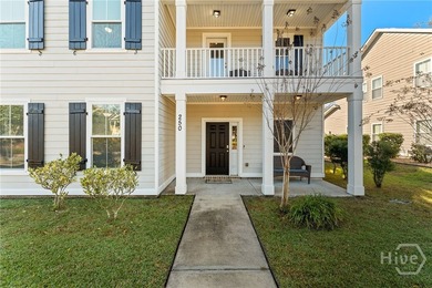 Welcome to this beautifully maintained 4-bedroom, 2.5-bath home - photo 4