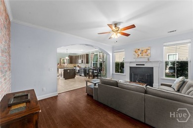 Welcome to this beautifully maintained 4-bedroom, 2.5-bath home - photo 8