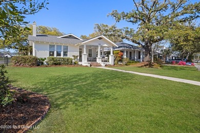 ONE OF THE PRETTIEST AND MOST WELL TAKEN CARE OF HOMES YOU WILL - photo 2