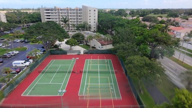 Welcome to this spacious and beautifully maintained condo - photo 31