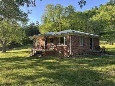 Nice 3 BR 1BH brick home with full size basement on 9.67 acres - photo 8