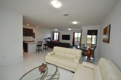 BACK TO SCHOOL SPECIAL: Beautifully updated home near top rated - photo 3