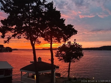 The Point Building #65 at Copper Ridge condominiums has the most - photo 34